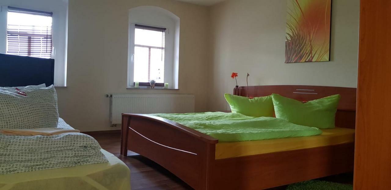 Im Ballhaus Neuhilbersdorf Chemnitz Kültér fotó